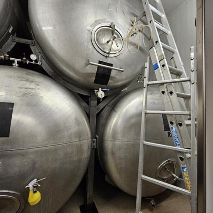 貯蔵タンク（5個）