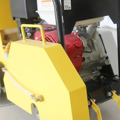 DFS-500 厂家供应柴油发动机混凝土高切割速度水泥路面铣挖机（供出售