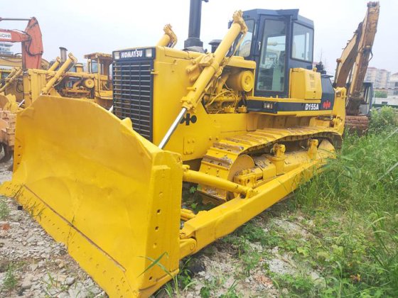 Komatsu D155A-2