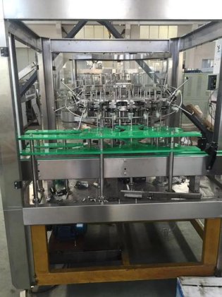 全自动橄榄油灌装线 小型食用油灌装机装瓶厂