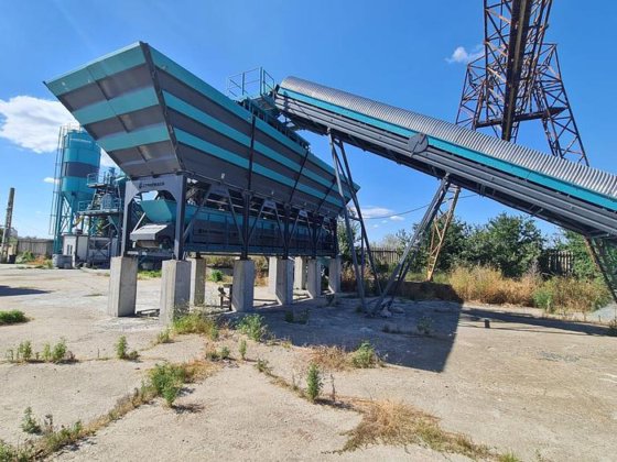 立轴冲击式破碎机