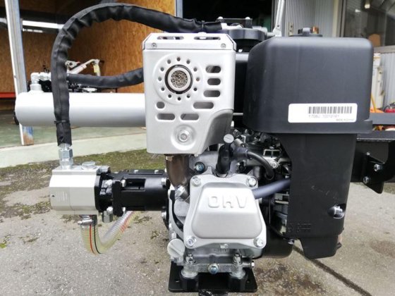 12トン薪割り機PH-GLS12