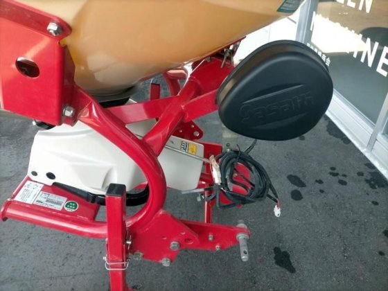 中古ブロードキャスターCF303D