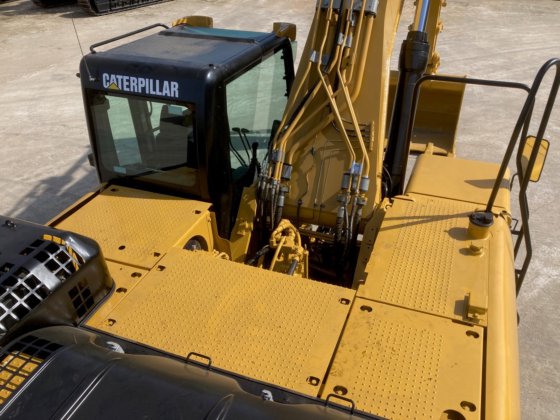 2007 Caterpillar 330DL