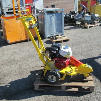 Rayco RG 13 Series II stump grinder stump grinder root grinder 