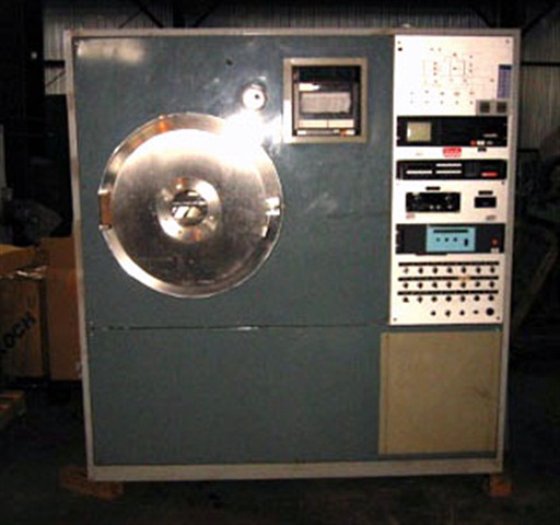 EDWARDS LYOMASTER S04 FREEZE DRYER