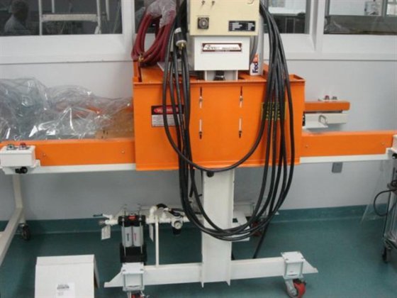 ZED Industries blister shuttle sealer,