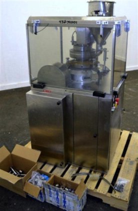 ECONOLINE 12D CAPPLUS TABLET PRESS,