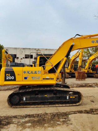 2019 Komatsu PC200