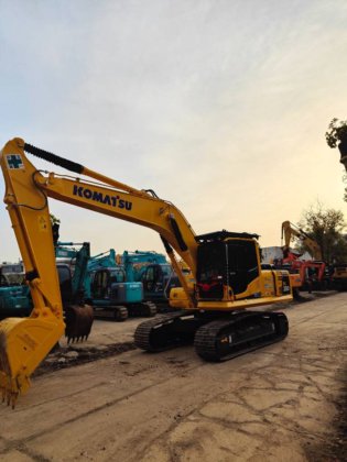2019 Komatsu PC200