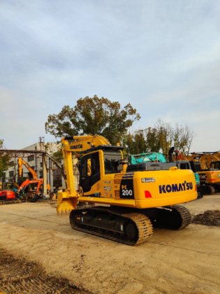 2019 Komatsu PC200