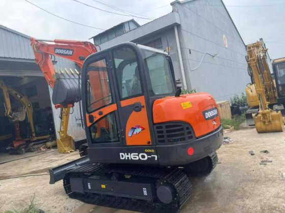 2021 Doosan DH 60