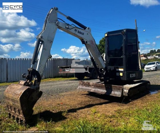2015 Bobcat E35