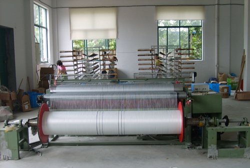 怡润XGA968型纤维素经编机的特点