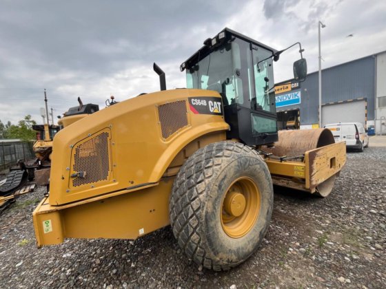 2019 CAT CS64B