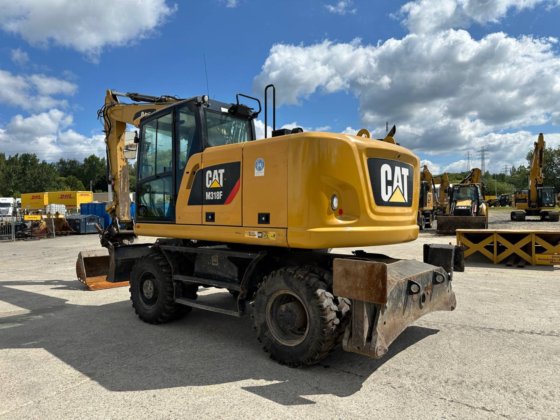 2019 CAT M318F