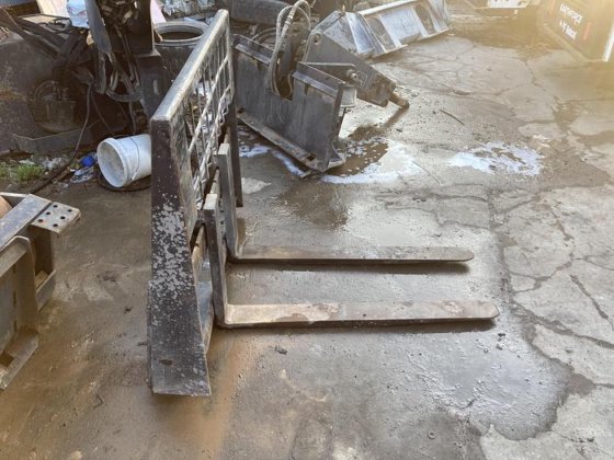 Bobcat s160 skid steer loader