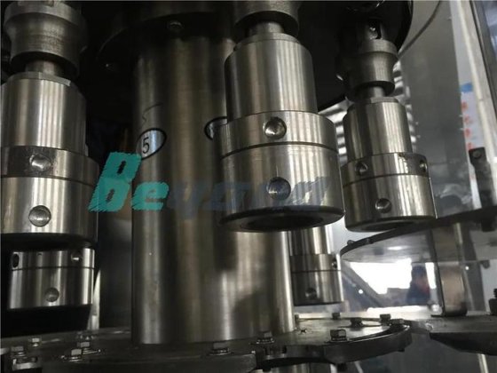 热销自动铝罐灌装封口机 碳酸饮料罐灌装机