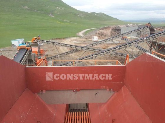 振動フィーダー