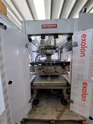 2011 Bertolaso Capping machine