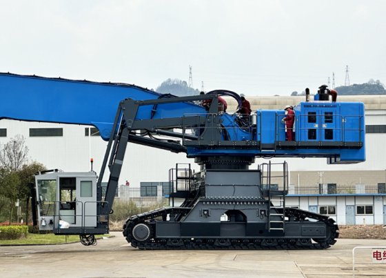 邦尼 WZY140 140 吨大型履带式物料装卸机（定制）