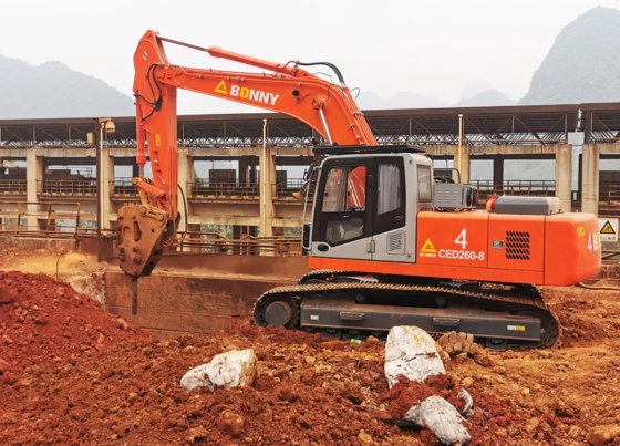 邦尼 CED260-9 26 吨电动液压挖掘机