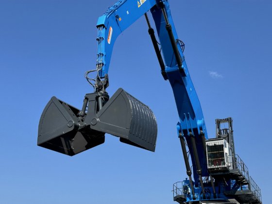 邦尼 BHC190 190 吨大型龙门式履带材料装卸机（定制）