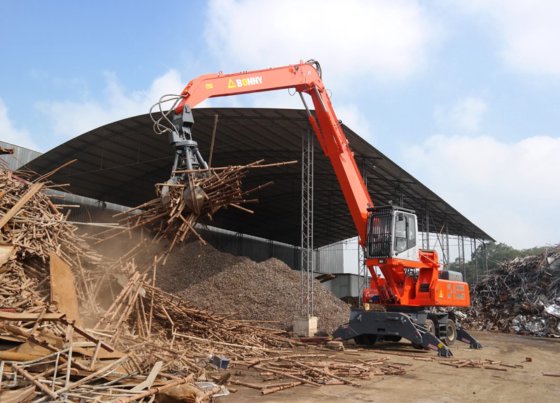 邦尼 BHW35-8 35 吨轮式液压材料装卸机