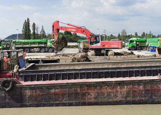 邦尼 CED460-9 46 吨电动液压挖掘机