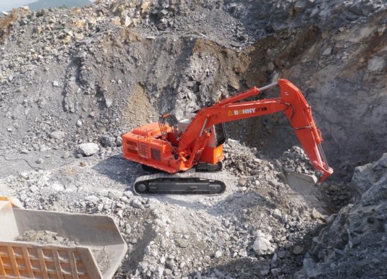 邦尼 CED490-9 49 吨电动液压挖掘机