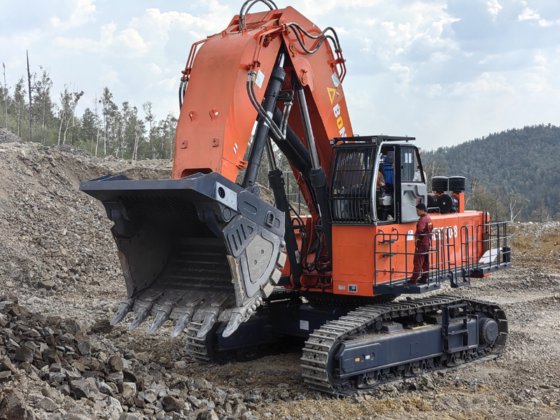 邦尼 CE1250-8 125 吨液压采矿挖掘机