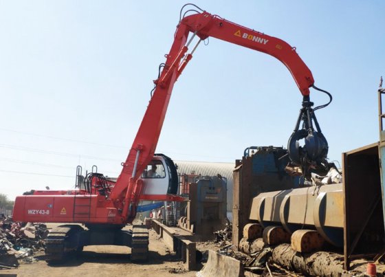 邦尼 WZY43-8 43 吨履带式液压物料装卸机