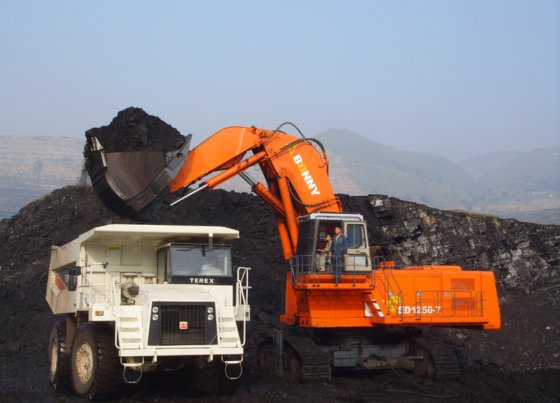 邦尼 CED1260-9 126 吨电动液压矿用挖掘机