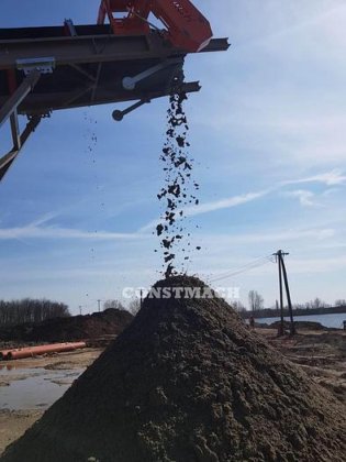 砂利選別プラント。在庫あり！