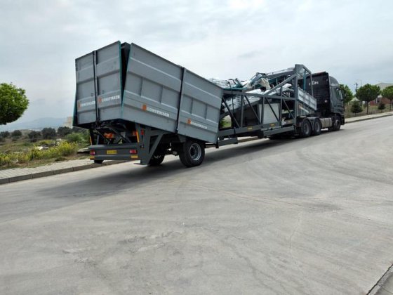 移动混凝土搅拌站