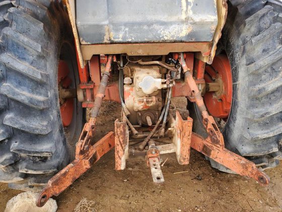Case 1070 Tractor w/ New