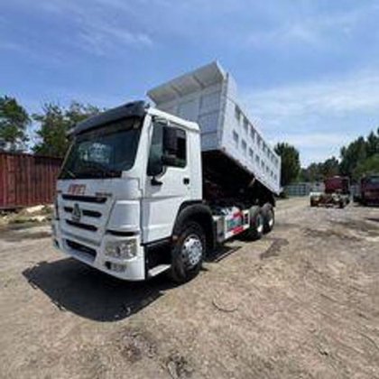 中国重汽豪沃自卸车