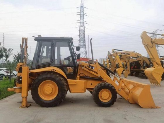 2016 JCB backhoe 3CX