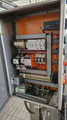 スクリューキャッパー