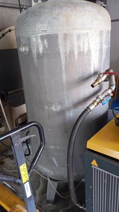 空気圧縮プラント