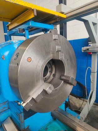 数控莫兰多并车床