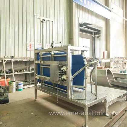 小型猪肉屠宰场生猪屠宰设备套装 用于屠宰场的生猪束缚箱腌制机