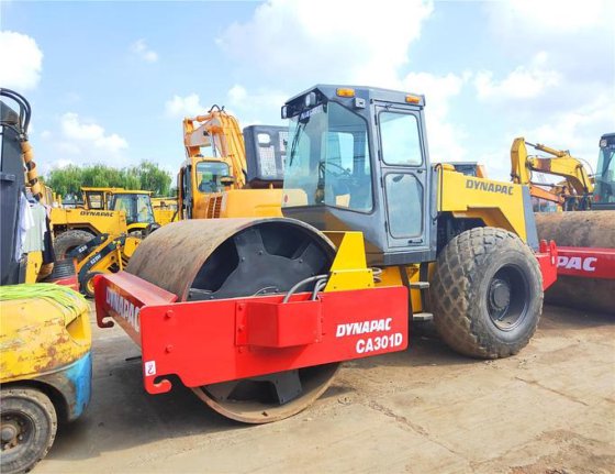 2015 DYNAPAC CA301D