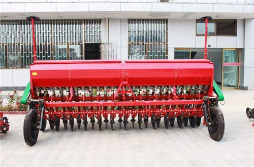 Wheat fertilization planter