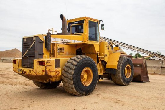 1999 Volvo L180C Rubber Tire
