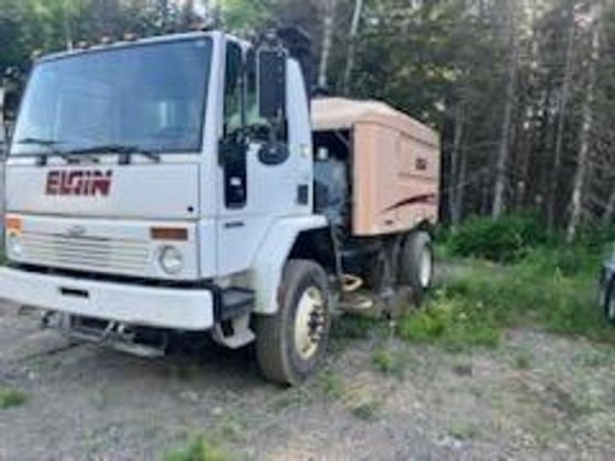 2004 Elgin Crosswind