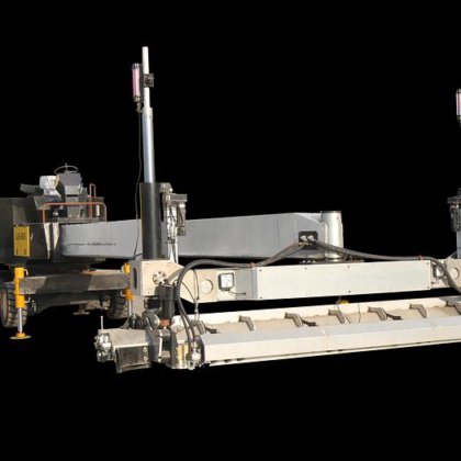 激光制导的高精度自主整平激光熨平板