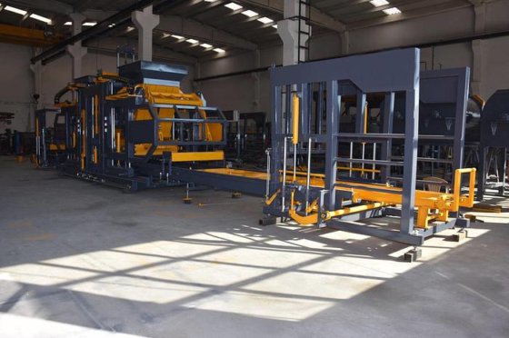 BS-25 コンクリートブロック製造機