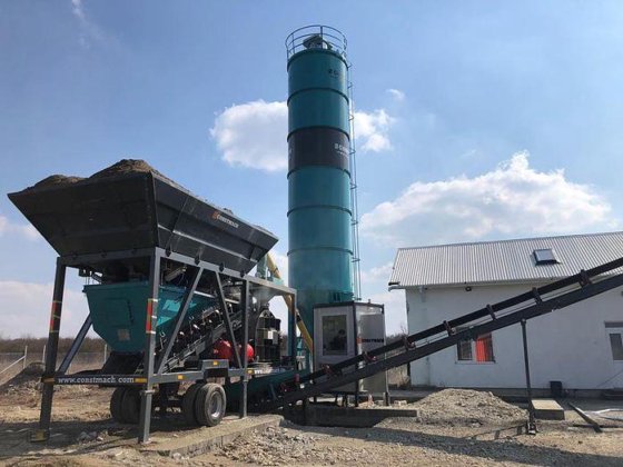 移动混凝土搅拌站