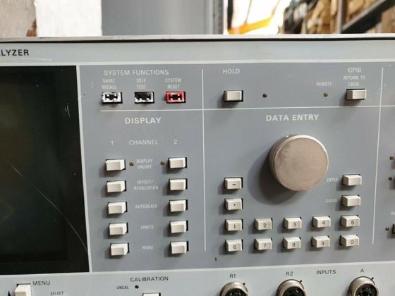 WILTRON 561 スカラーネットワークアナライザー (RBD7.2)